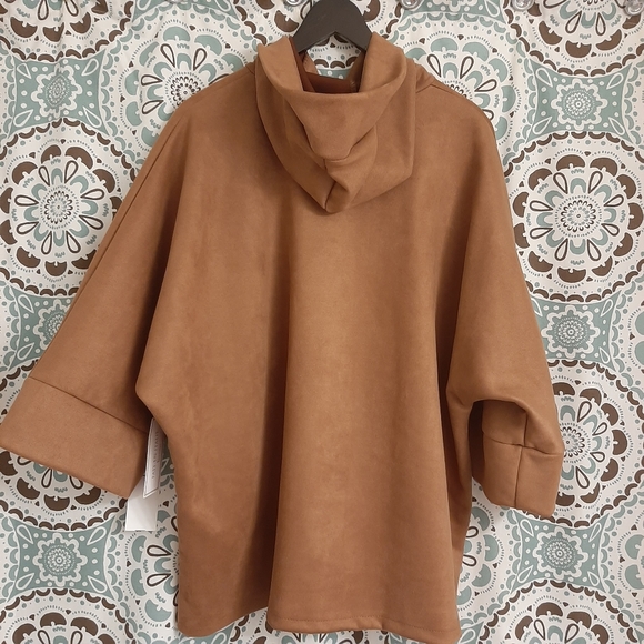 Ridding hood - Picture 2 of 5